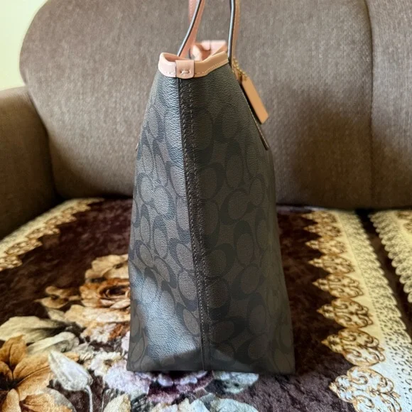 COACH Brown/Pink Signature Coated Canvas Gold-Tone Hardware City Tote Bag - Picture 8 of 12